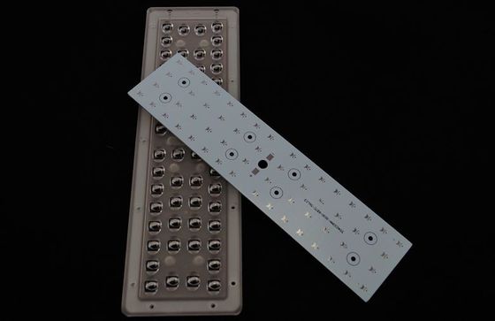 PC-Material-Optik-LED-Linse mit 56W-Array und mehreren Abstrahlwinkeln für LED-Straßenbeleuchtung und Straßenlampen